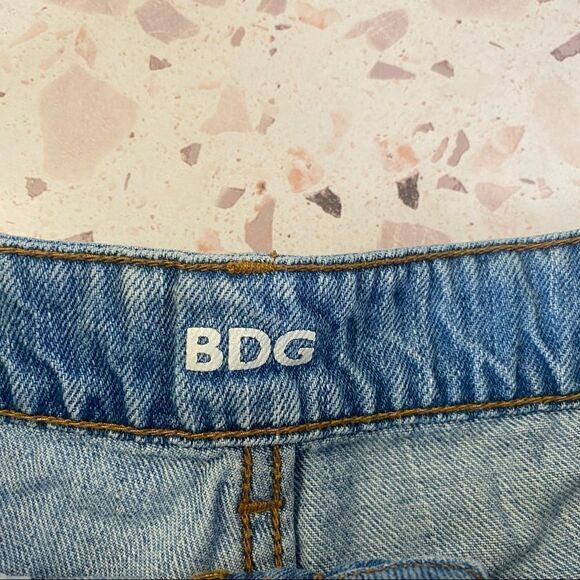 BDG High Rise Dree Cheeky Jean Shorts - Picture 4 of 15